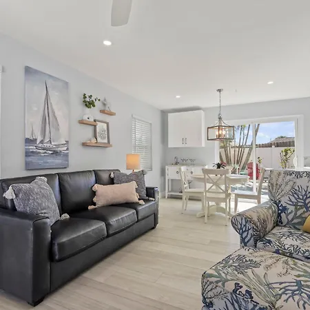 1 Bed Cottage Walk To Beach, Bikes, Kayaks, Beach Gear, Fishing